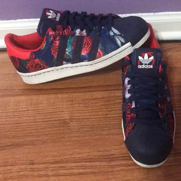 adidas sneaker flower